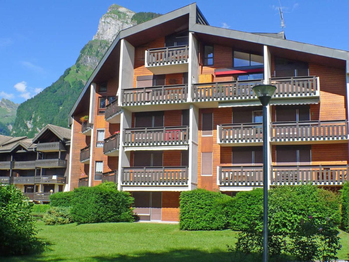 Appartement Lumineux Avec Mezzanine, Balcon Et Garage, Au Coeur De Samoens - Fr-1-629-53 Exterior foto